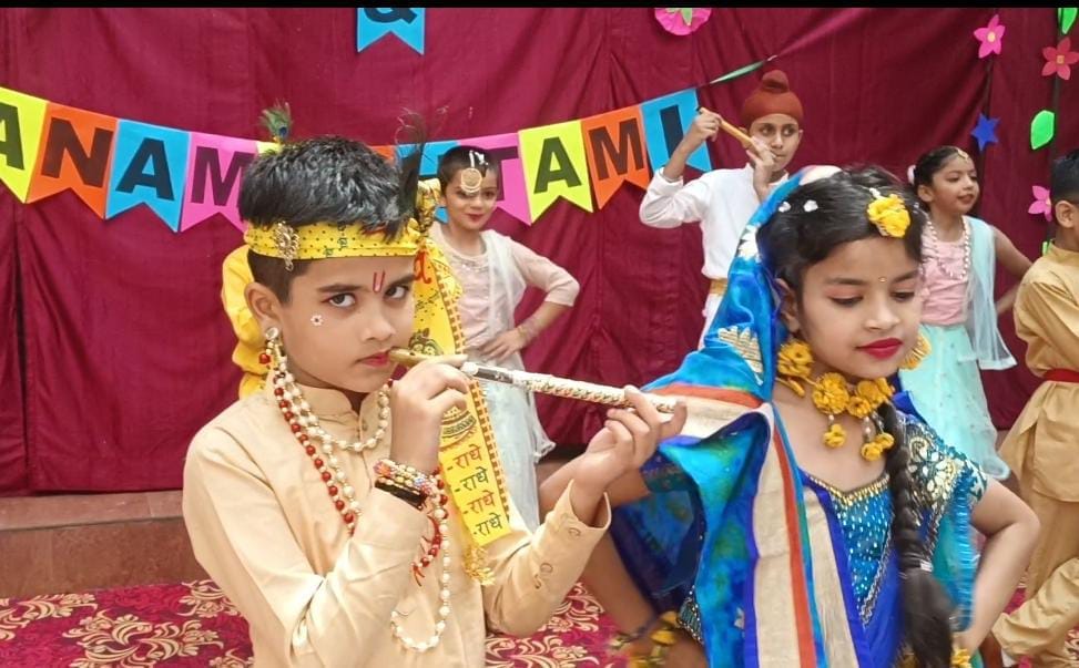 Students of Dhruv Public School Pundri gave a splendid and colourful performance on the Birth Anniversary of Lord Krishna.